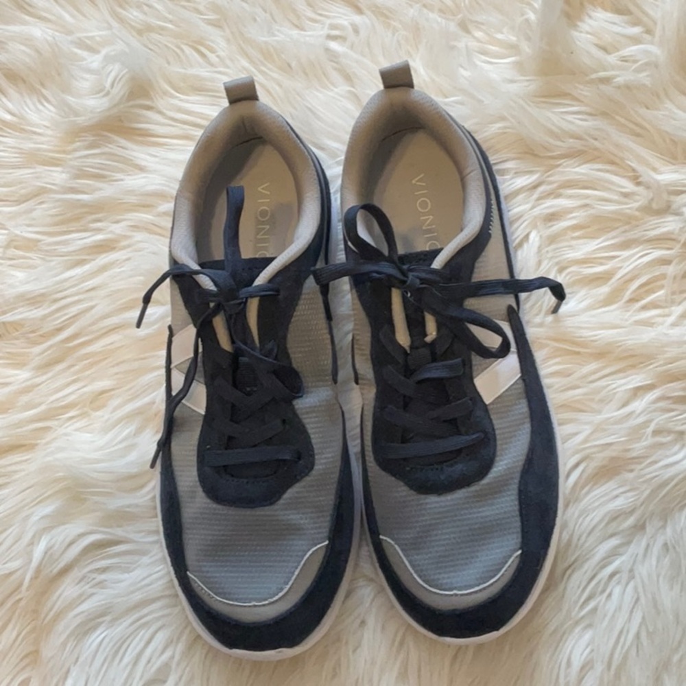 Vionic Ayse Women’s Arch Support Walking Trainer Athletic Sneaker Size 10 NWOB